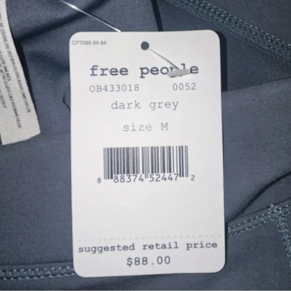 Free People Movement Turnout Yoga Capri‎ Leggings size M NWT
